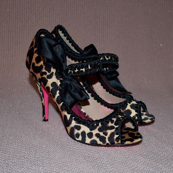 Betsey Johnson Shoes - Betsey Johnson Leopard Bow Heels